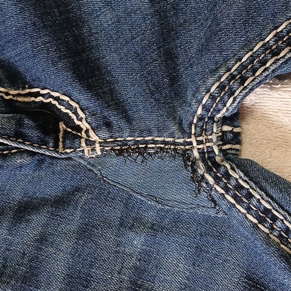 Rock Revival Jeans - Picture 8 of 8